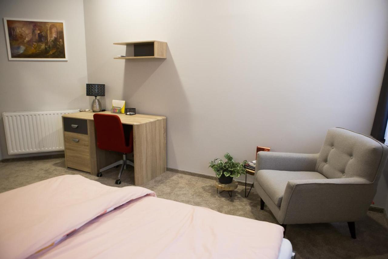 Apartamento Kikelet Apartman Szombathely Exterior foto