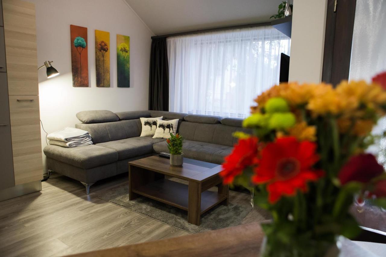 Apartamento Kikelet Apartman Szombathely Exterior foto